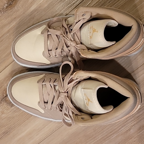 Nike Air Jordan 1 Mid SE Muslin Canvas - Picture 8 of 10